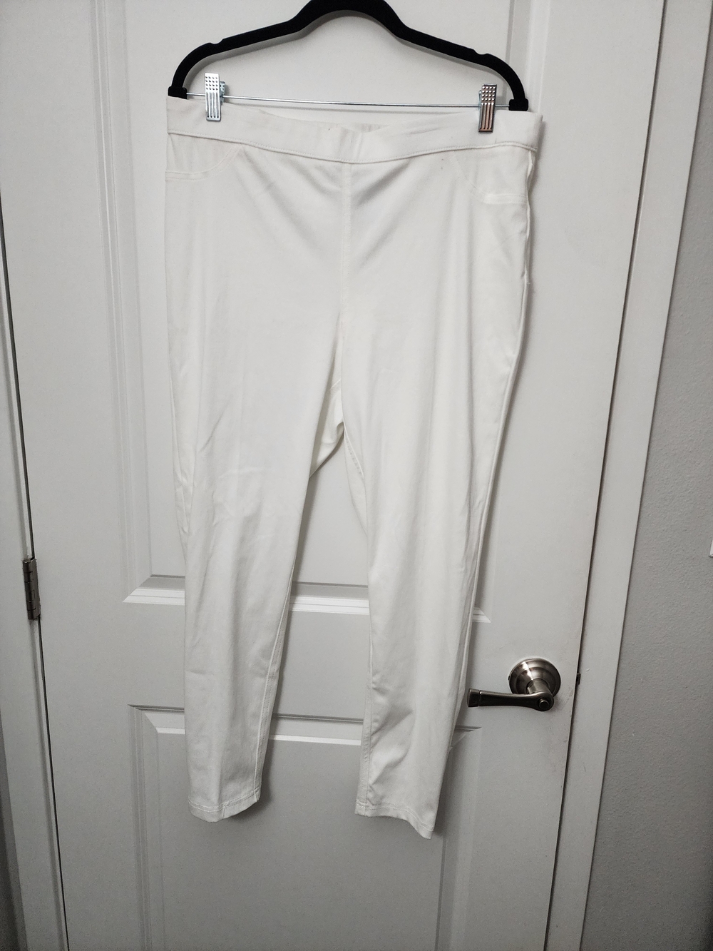 5/$30 Zac & Rachel Crisp White Jeggings Pants